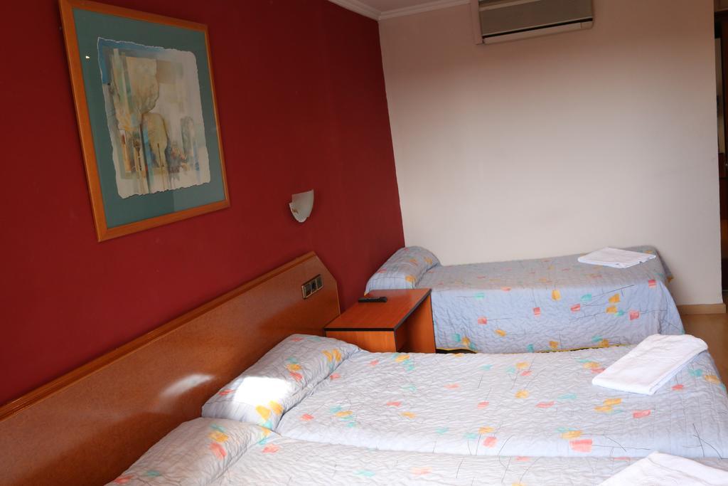 Hostal Cataluna Zaragoza Exterior photo