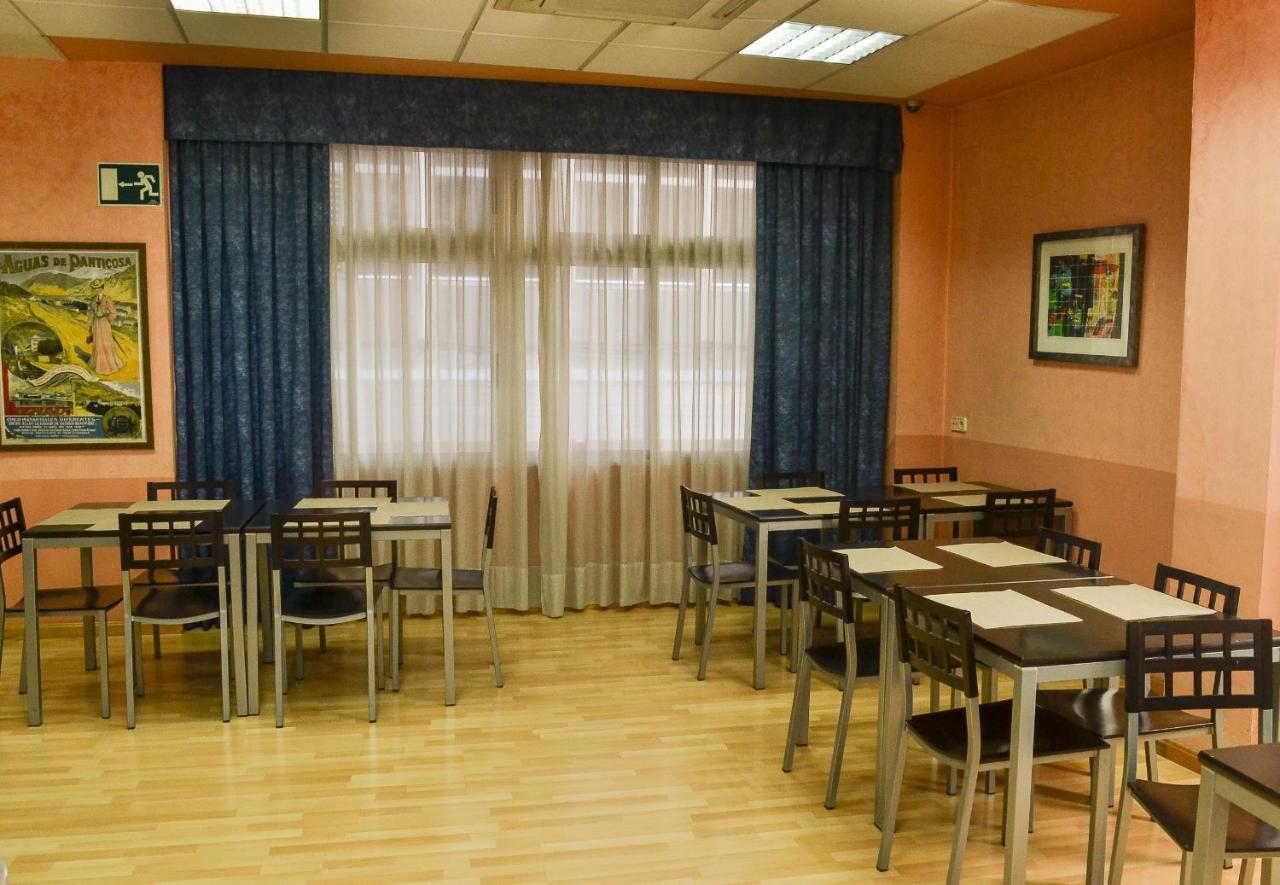 Hostal Cataluna Zaragoza Exterior photo
